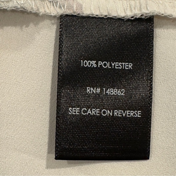 Torrid Harper Floral Y Neck Top 5X - Picture 11 of 11